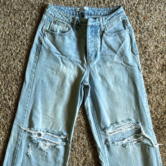 AND NOW THIS boy jeans, baggy bottom, size TWENTY SEVEN. - Picture 3 of 4